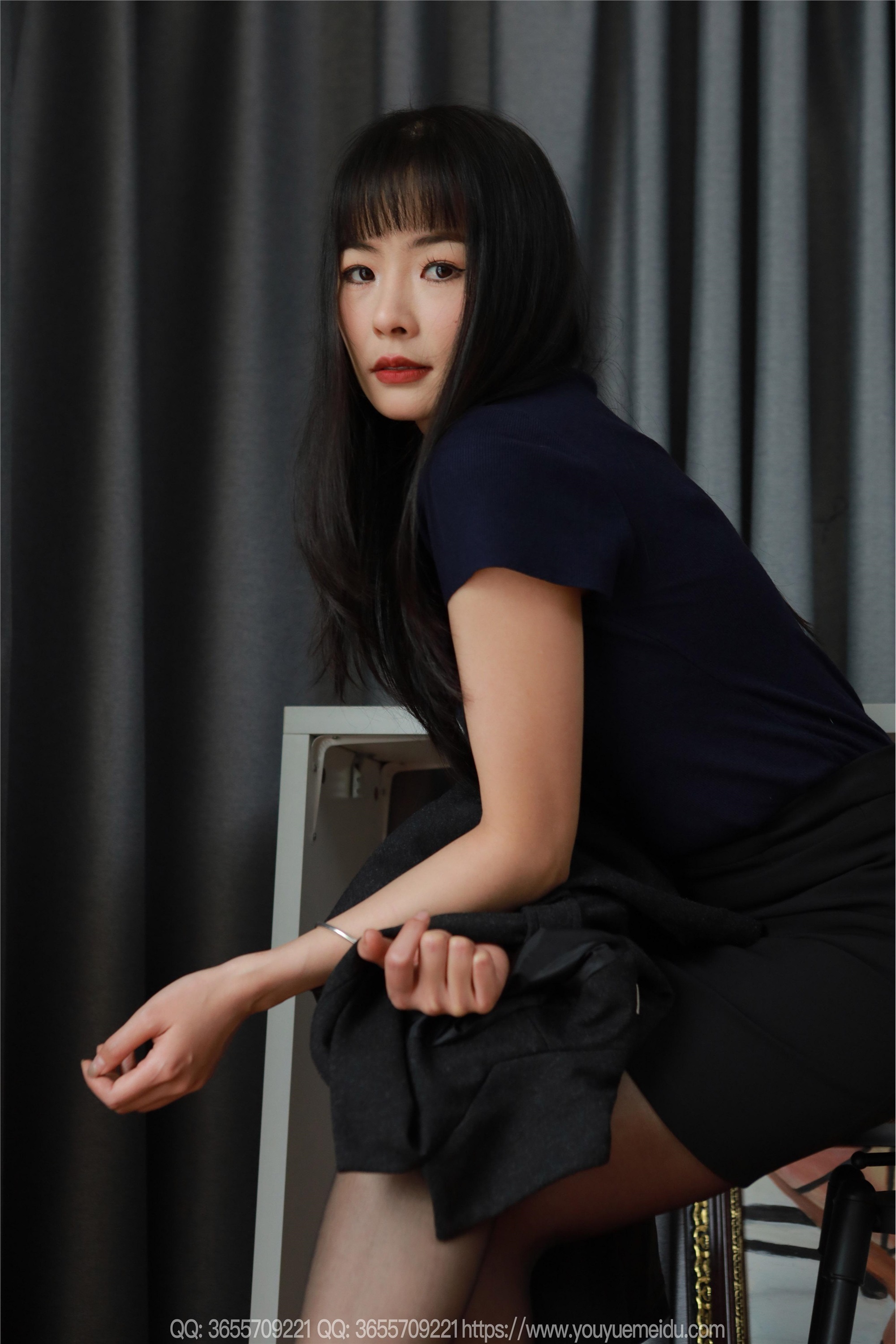 IESS异思趣向  2025.04.01 丝享家 2016 小金《黑丝平刘海》